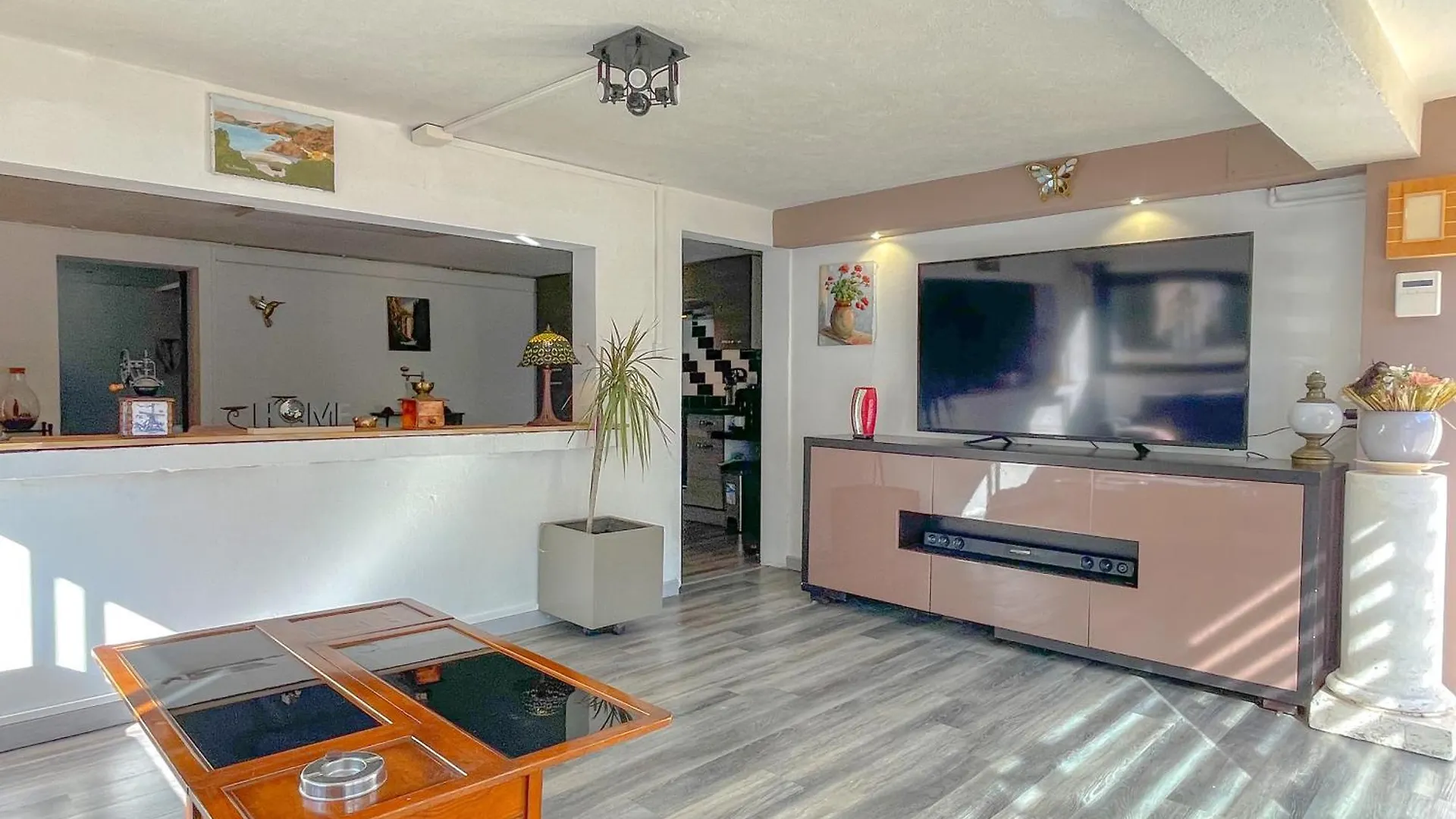 Quarto em Acomodações Particulares Le Gemenos Terrasse Apartamento